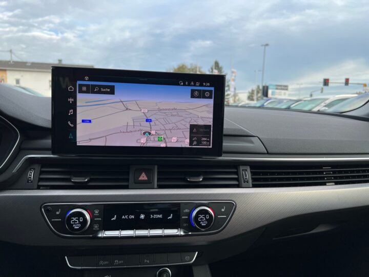 Abbildung Fahrzeugdetailansicht Audi A4 - Nr. 22