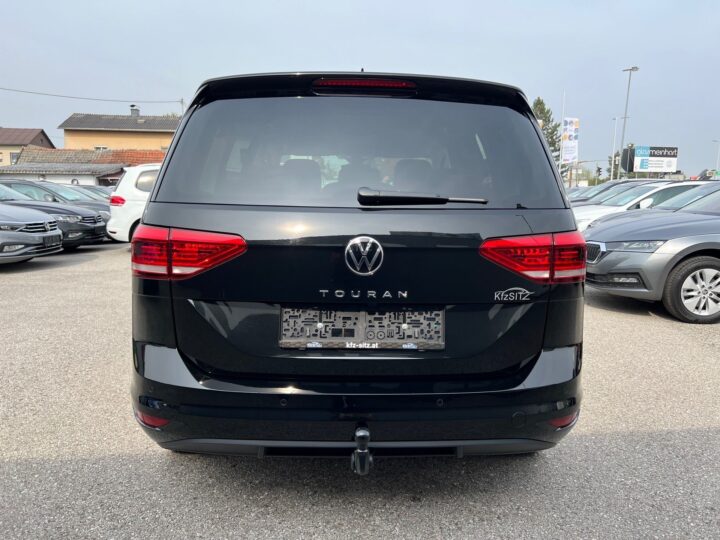 Abbildung Fahrzeugdetailansicht Volkswagen Touran - Nr. 3