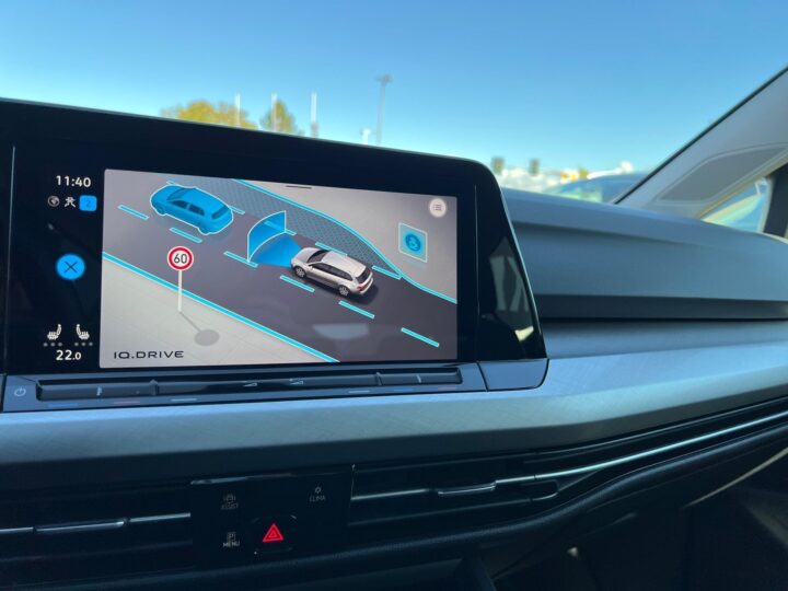 Abbildung Fahrzeugdetailansicht Volkswagen Golf Variant - Nr. 21