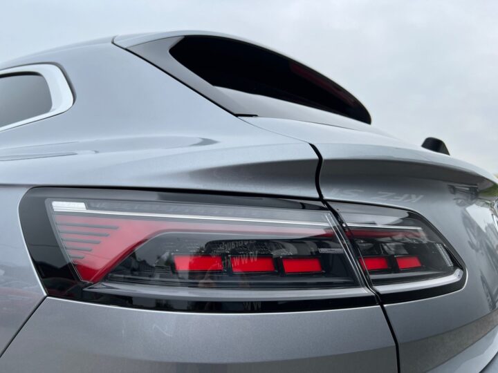 Abbildung Fahrzeugdetailansicht Volkswagen Arteon - Nr. 39