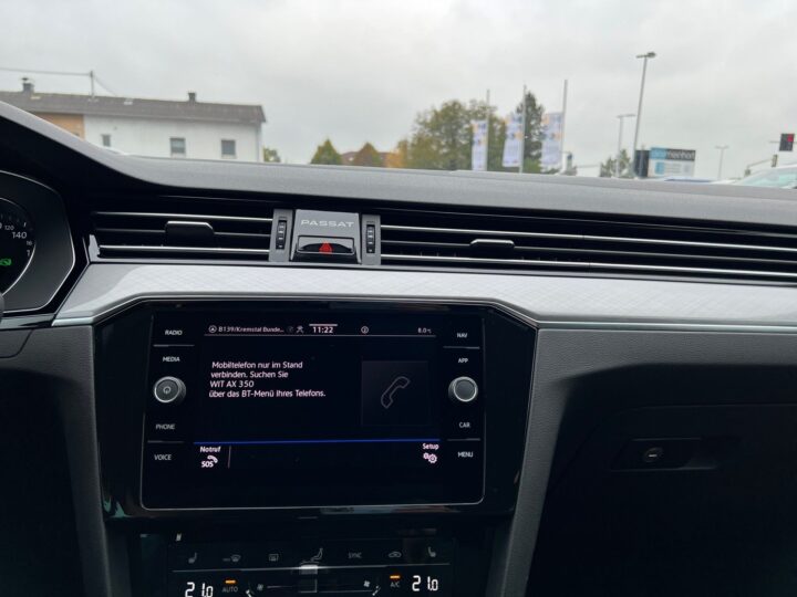 Abbildung Fahrzeugdetailansicht Volkswagen Passat Variant - Nr. 22