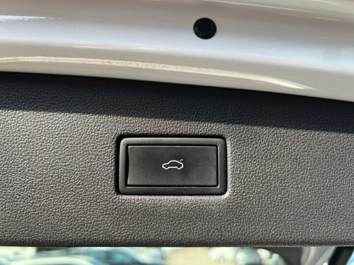 Abbildung Fahrzeugdetailansicht Volkswagen Tiguan Allspace - Nr. 38