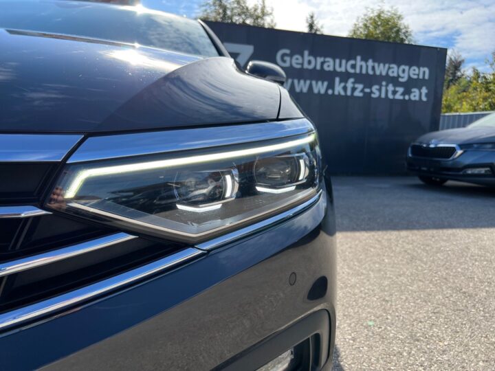 Abbildung Fahrzeugdetailansicht Volkswagen Passat Variant - Nr. 36