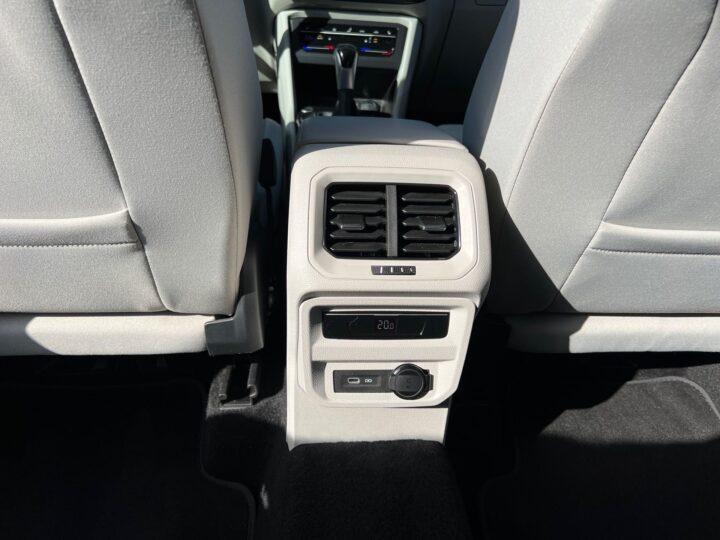 Abbildung Fahrzeugdetailansicht Volkswagen Tiguan Allspace - Nr. 33