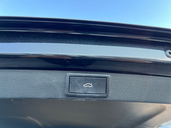Abbildung Fahrzeugdetailansicht Skoda Octavia - Nr. 38
